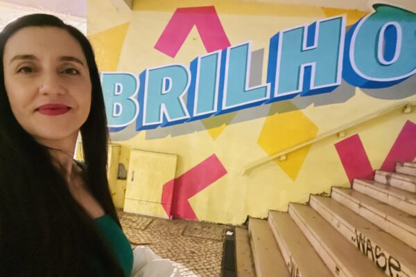 Brilha.